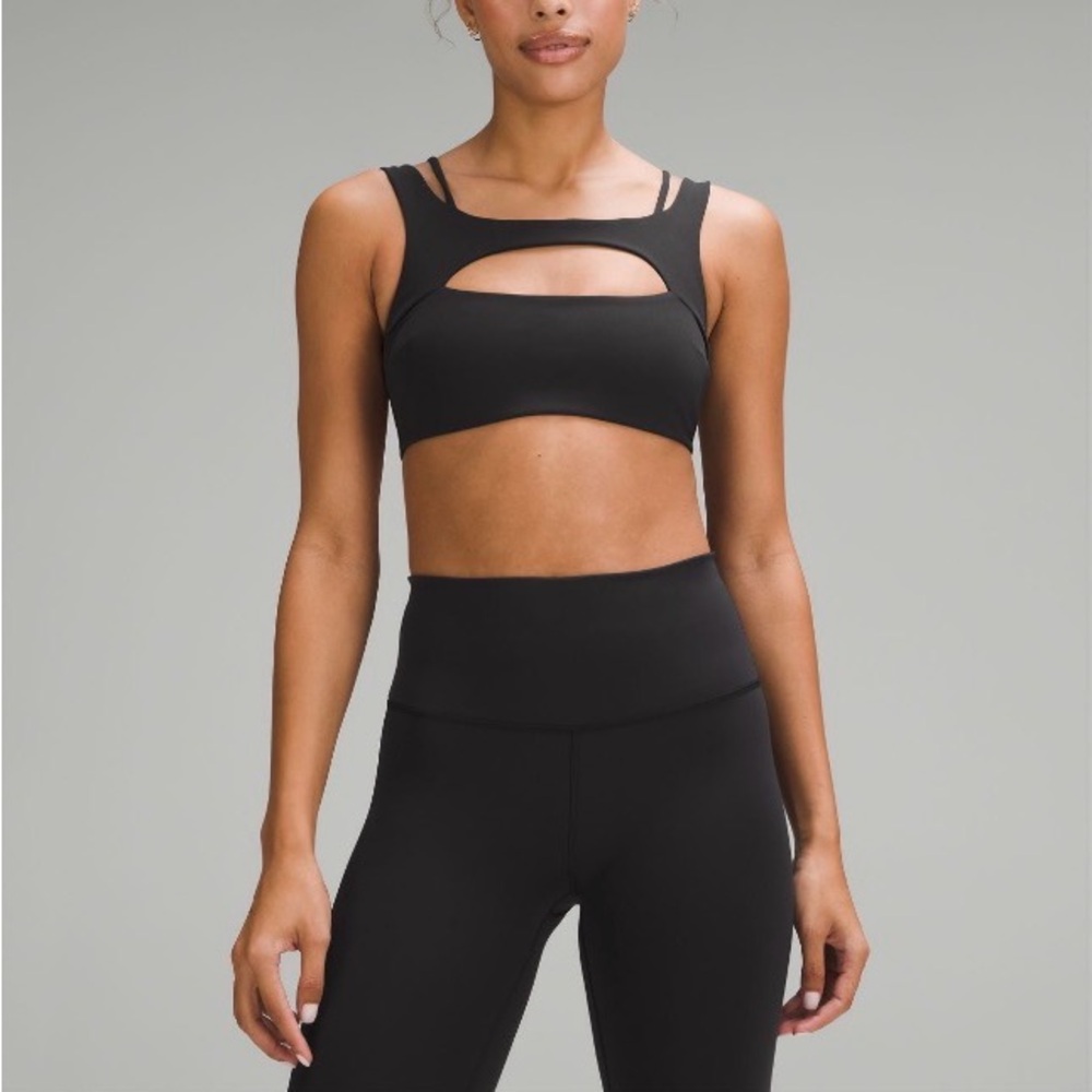 lululemon Black Sports Bra- size 8 - Everlux Front Cut-Out Train